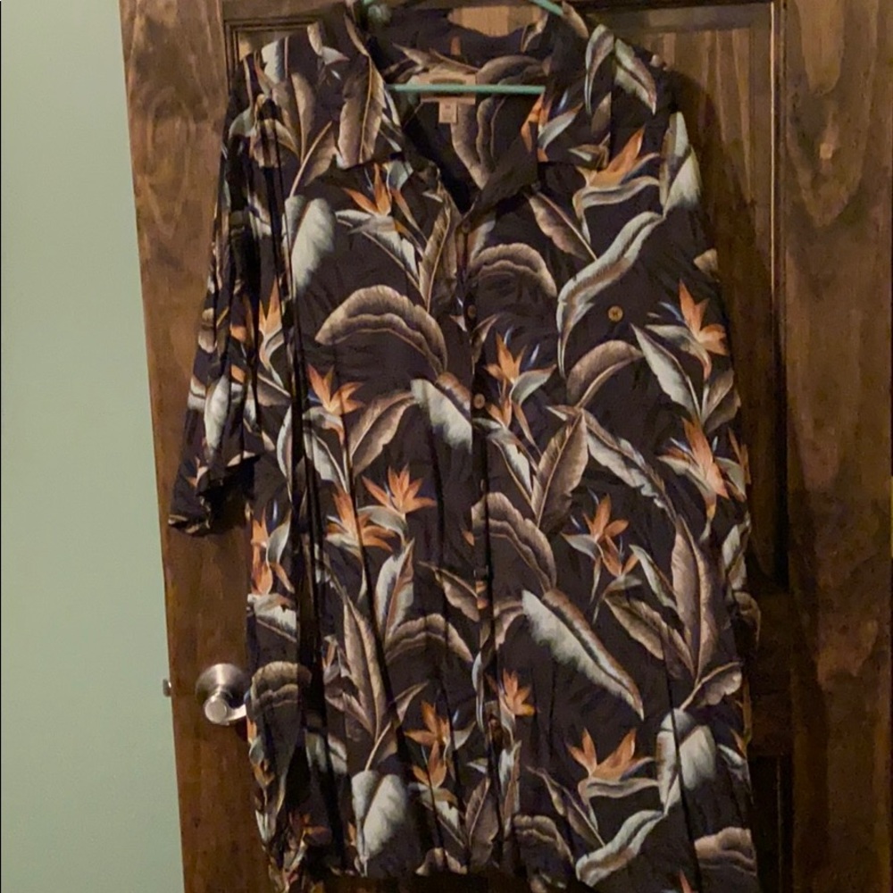 Men’s 5xl button down shirt